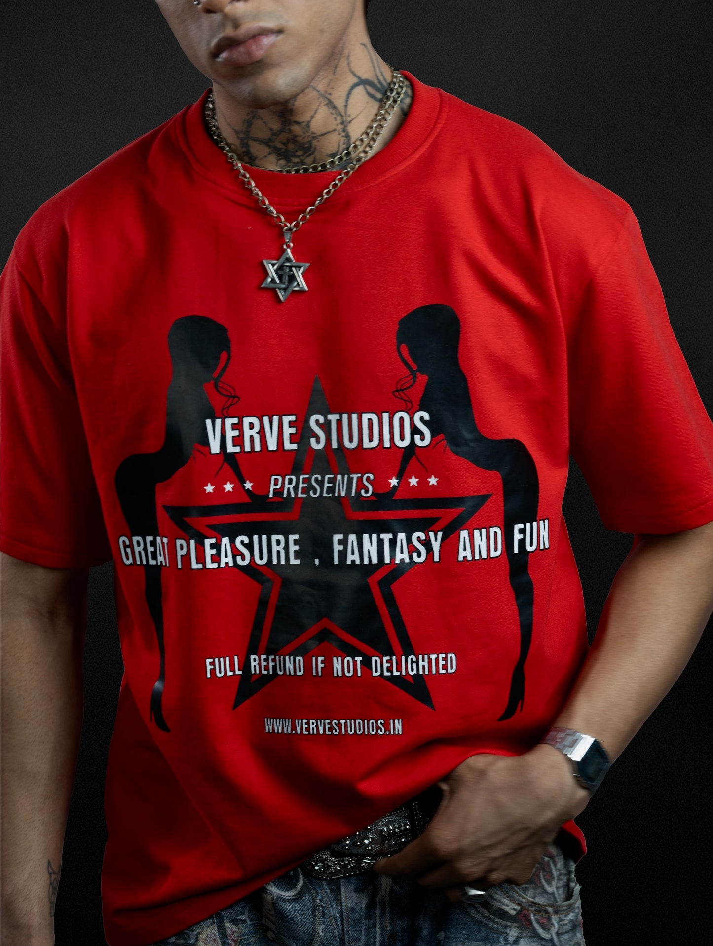TRAINER TEE