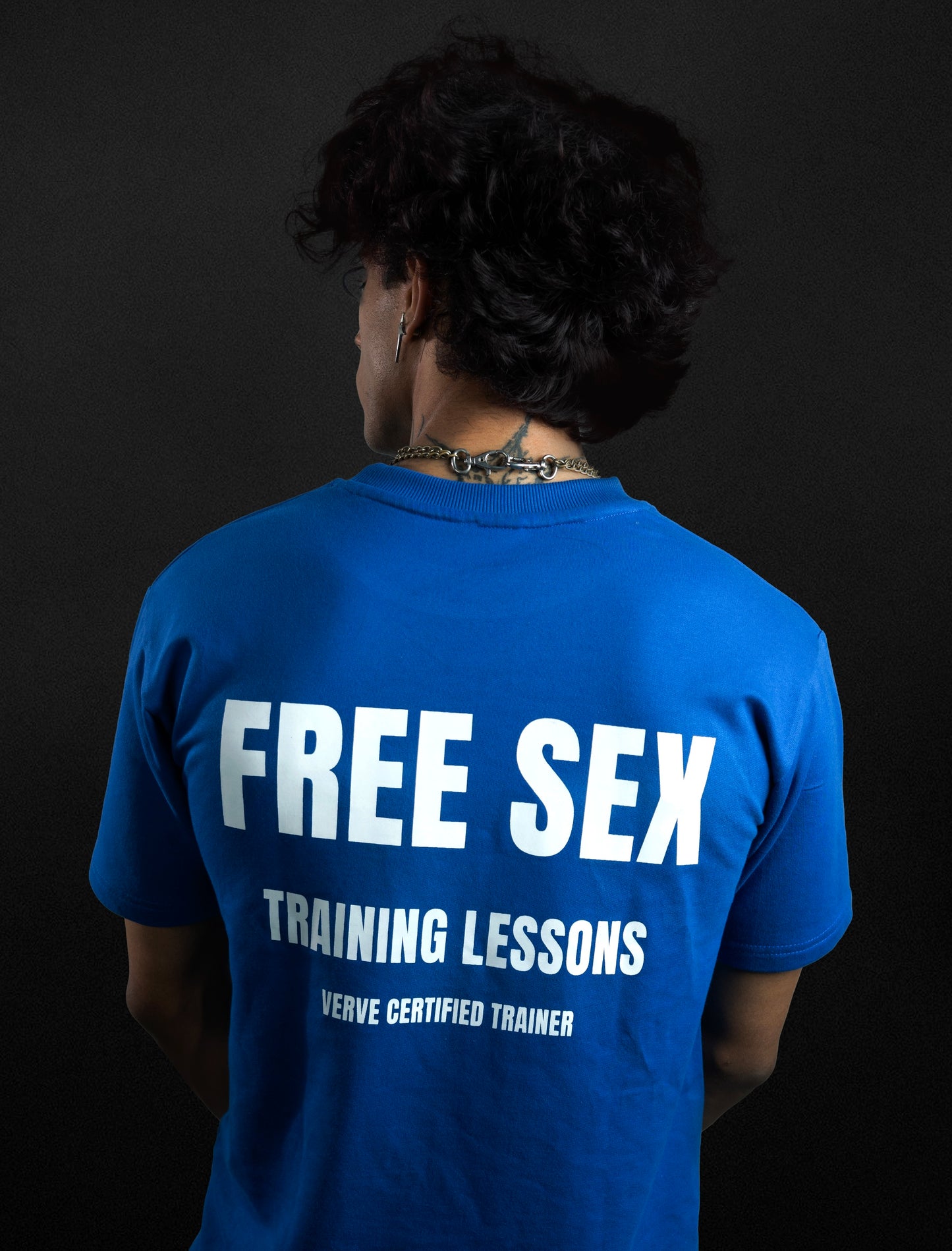 TRAINER TEE